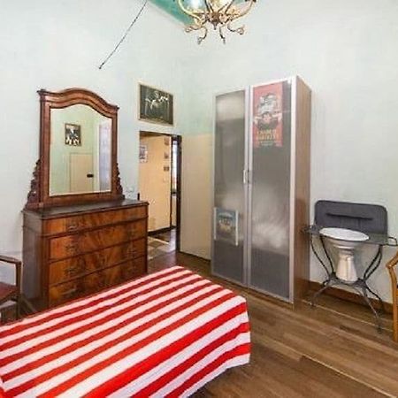 B&B La Rosa D'Oro Генуя Екстер'єр фото
